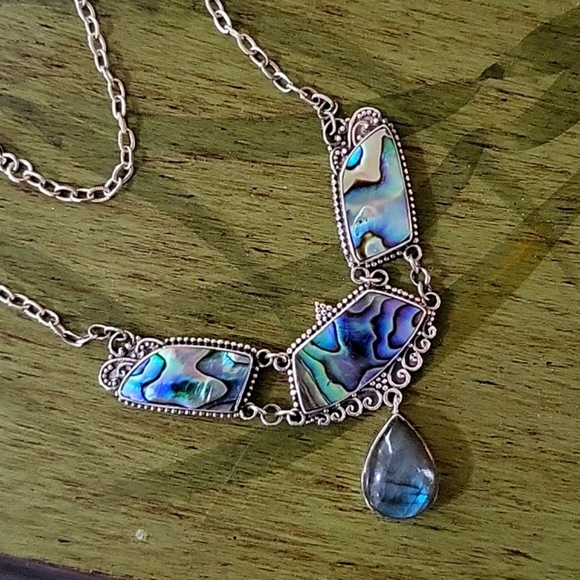 Stunning Abalone neck piece - Picture 9 of 11